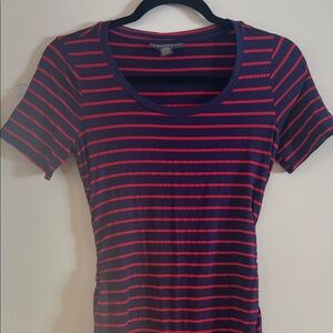 A Pea in the Pod Navy and Red Striped Short Sleeve ruched casual Maternity dress